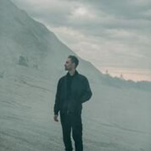 Robot Koch Releases New Single 'Liquid' Image