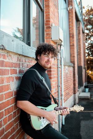 Classically-Trained Alternative Pop Artist Sam Nitsch Releases 'Follow Me' Image