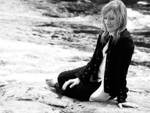 Toronto Area Music Instructor Bonnie Milne Implements Elementary Music Program While Hitting UK iTunes Pop Chart Image
