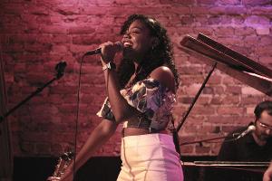 Yaniza Releases New Song 'Paris' Image