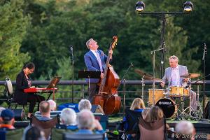 Morris Museum to Present Lot Of Strings Music Festival And Jazz At The Back Deck 
