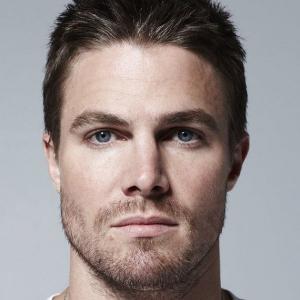 ARROW Headliner Stephen Amell Added To Fan Expo New Orleans Lineup 