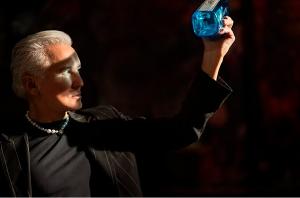 Film Director Baz Luhrmann and Bombay Sapphire Launch 'SAW THIS, MADE THIS' Campaign Image
