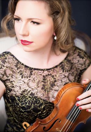 Caitlin Warbelow & Margaret Kelly Join PIPES OF CHRISTMAS Concert 