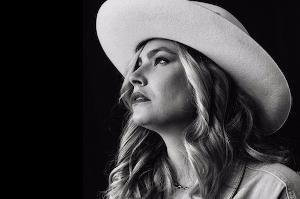 Allison Asarch Releases Country Cover Of Hootie & The Blowfish's 'Only Wanna Be With You' 