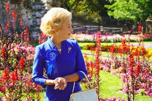 First Look At Martin Jarvis And Clare Bloomer In MAGGIE & TED  Image