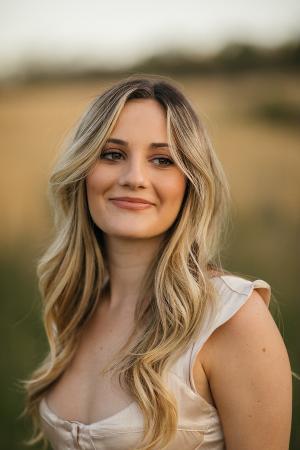 Leah Marie Mason Turns Heartbreak Into Healing In New Single 'Tears Into Diamonds' Image