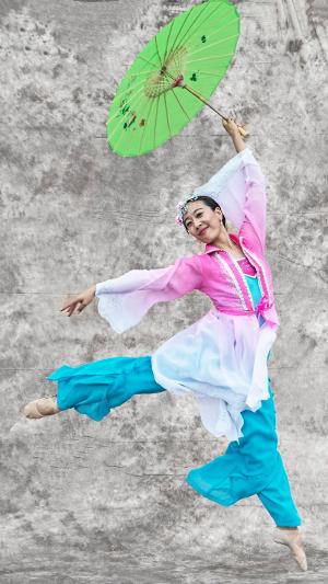 Nai-Ni Chen Dance Company Announces The Bridge Classes May 3-7 