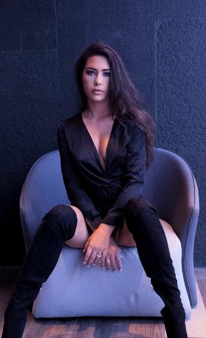 Lily Jay Releases New Song 'Turn Off The Lights' Image