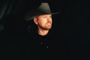 Matthew Wayne Releases New Single 'Wrong Side Of The Bed'  Image