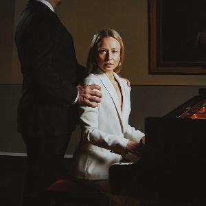 Classically Trained Alt-Pop Artist IRENE Releases Vulnerable New Track 'Gatekeepers' Image