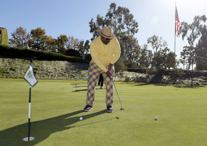 Stars Hit The Links At 20th Annual Emmys Golf Classic To Raise Over $300,000 For Television Academy Foundation 