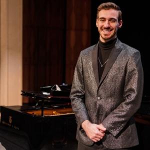 David Young Wins NATS 2022 National Musical Theatre Competition Image