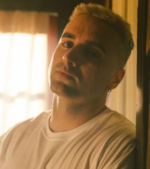 Bay Area R&B Singer Ztilo Releases Video For 'I Got You' Image