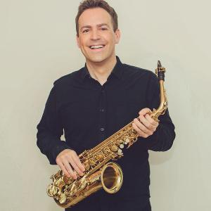 Saxophonist And Musical Humorist Daniel Bennett Comes to The Blue Note NYC 