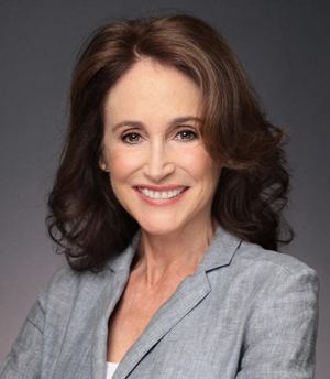 Marion Markham Celebrates Latest Success In Colonial Theatre's A MIDSUMMER NIGHT'S DREAM Image