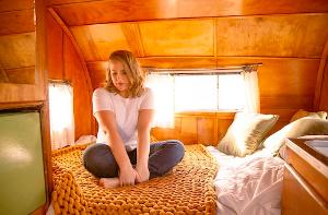 Charlotte Morris Releases New Single 'TENNESSEE' Image