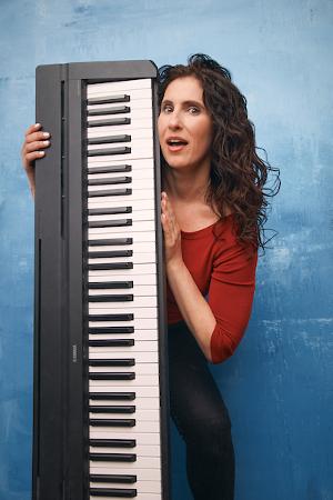 Nikki MacCallum's THINGS I KNOW NOW at Theatre Row Adds Second Show Due To Popular Demand Image