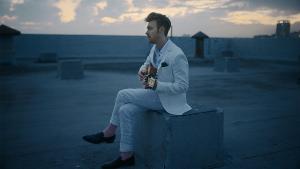 Finneas Reveals Music Video For Single 'Let's Fall In Love For The Night' 