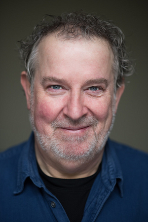 Paul Bradley & Daniel Casey Star In YES PRIME MINISTER At Theatr Clwyd Image