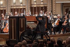 Organist Paul Jacobs Is Featured With The Cleveland Orchestra On World Premiere Recording Of Deutsch's Okeanos  Image