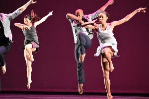 Nai-Ni Chen Dance Company Presents SONG OF PHOENIX  Image