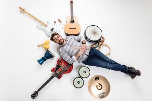 Thomas Harpole Releases New Funk And Latin Single 'Headlights' Image