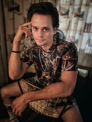 Aaron Dalla Villa Releases 'Conspiracy' Lyric Video Image