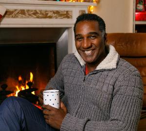 Broadway's Norm Lewis to Return to Adelphi PAC for the Holidays  Image