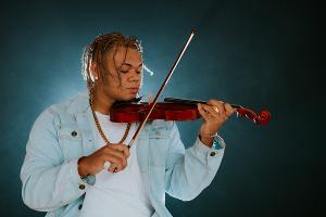Ike Rhein Releases Music Video For 'Violin' Image