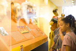 Disney's West End Shows THE LION KING, ALADDIN, MARY POPPINS, and FROZEN Take Part in Pop-up Experience In London  Image