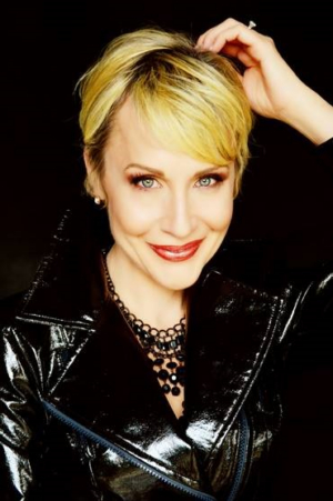 Carter Calvert Performs One-Woman Show at Bucks County Playhouse Image