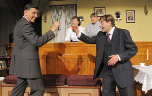 ARSENIC AND OLD LACE Returns To East Lynne Theater Company 