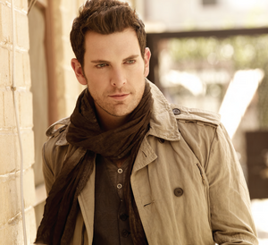 The Wick Theatre Presents PHANTOM VOICES, Starring Chris Mann Image
