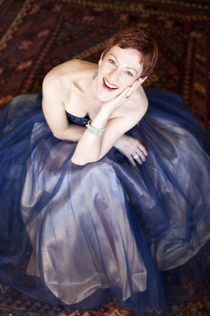 Lisa Vroman Joins Symphony Silicon Valley Chorale For 'Carols In The California' 