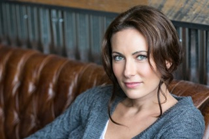 Linda And Laura Benanti Join Valerie Smaldone On BAGELS AND BROADWAY Broadcast Image