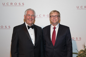 Rex Tillerson Receives Visionary Leadership Award At Arts Residency Fundraiser 