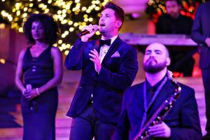 Chris Pinnella Will Perform a Holiday Benefit Concert at Manasquan High School 