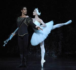 Birmingham Royal Ballet Glides Into 2020 With UK Tour Of SWAN LAKE 