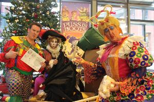 Town Wall Tavern And Local Knitters Support Belgrade's Relaxed Panto Image