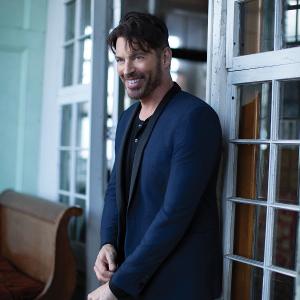 Harry Connick, Jr. And His Band Bring Intimate Performance To Houston 