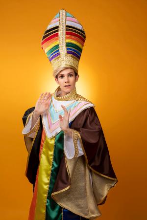 Comedian Cameron Esposito To Play The Den Theatre Image