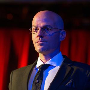 Eric Walton Gets COMPLETELY MENTAL With Hidden Cabaret Image