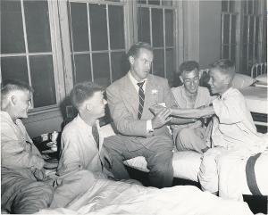 Bob Hope's Foundation Awards $250,000 Relief Grant For Veterans Image