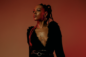 ALEWYA Shares Debut Single “Sweating” Image