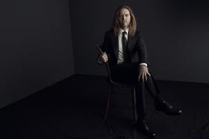 VIDEO: MATILDA and GROUNDHOG DAY Composer Tim Minchin Releases New Single 'I'll Take Lonely Tonight' From Debut Album  Image