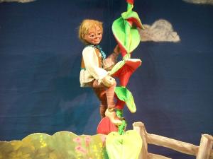 Puppetworks to Present JACK & THE BEANSTALK Image