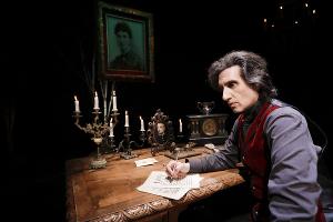 'Nutcracker' Composer Comes To Life In Holiday Livestream HERSHEY FELDER: TCHAIKVOSKY Image
