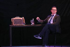 Andrew Lancel Leads One Man Comedy SWAN SONG Touring England In February 