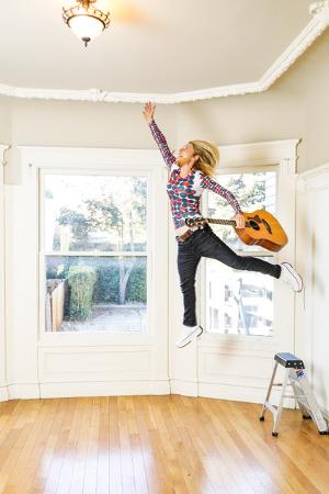 Rachel Garlin to Present Live AT HOME ON OLIVIA Next Week Image